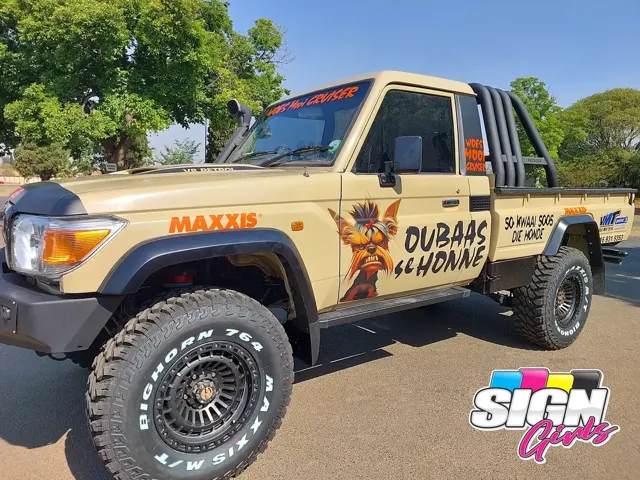 Custom Land Cruiser branding and decals by Sign Girls